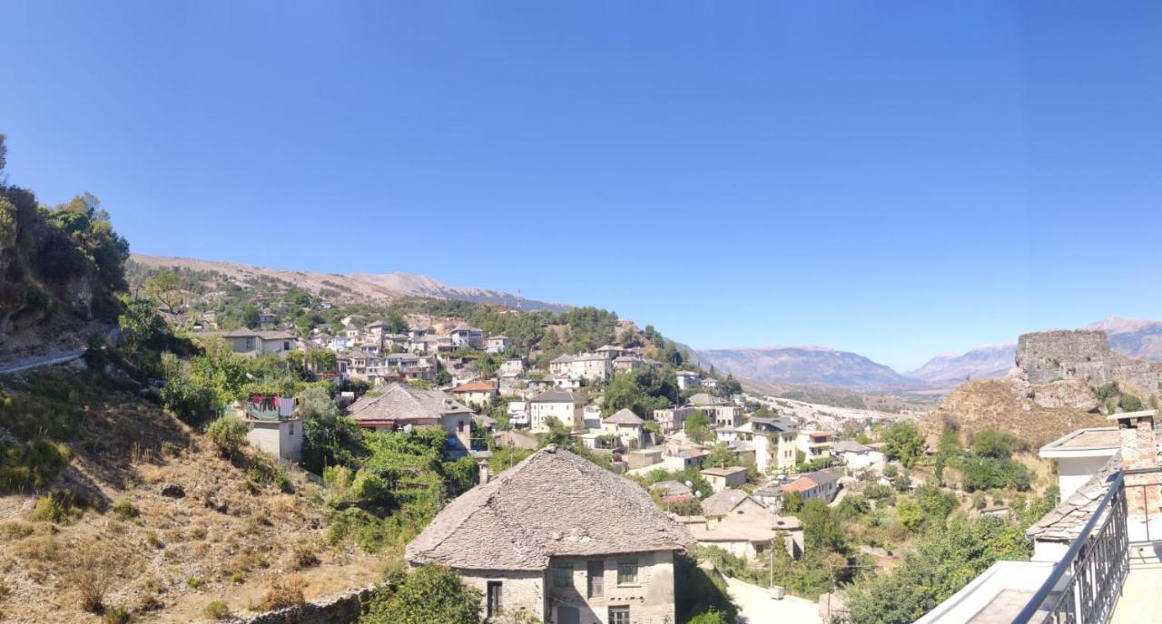 Kale Guesthouse Gjirokastër Dış mekan fotoğraf