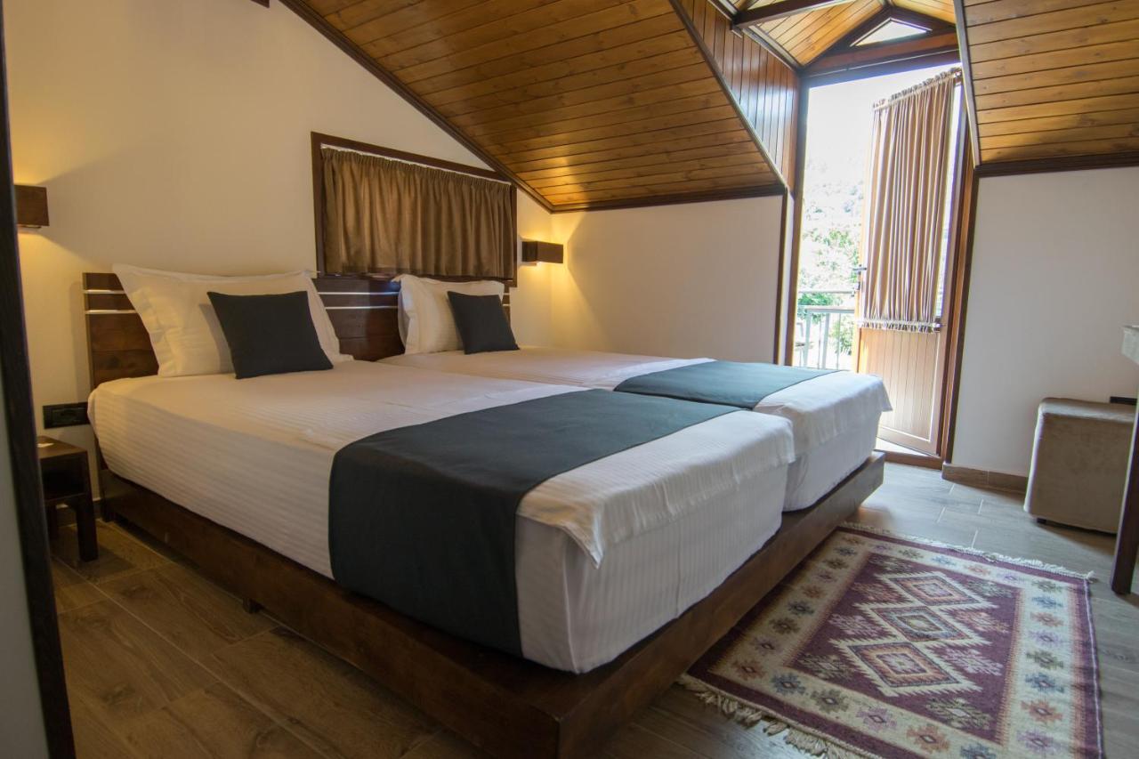 Kale Guesthouse Gjirokastër Dış mekan fotoğraf
