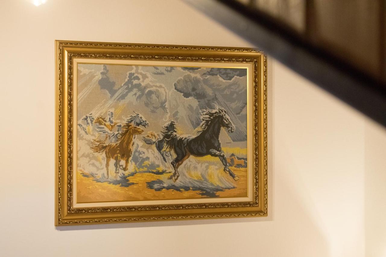 Kale Guesthouse Gjirokastër Dış mekan fotoğraf