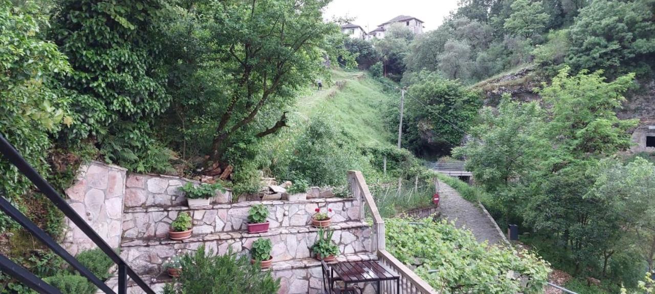 Kale Guesthouse Gjirokastër Dış mekan fotoğraf